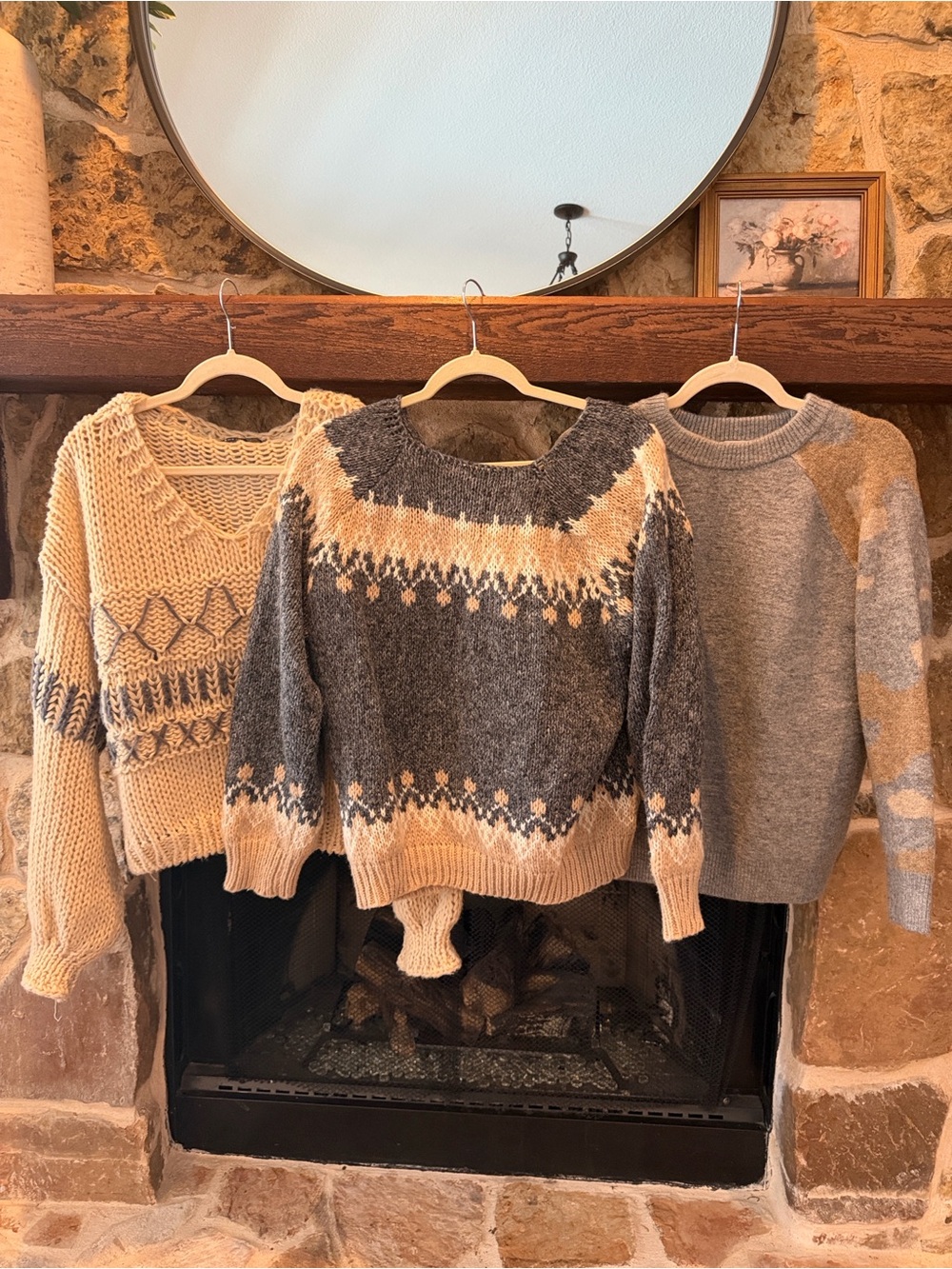 Women’s Sweater Lot (3)